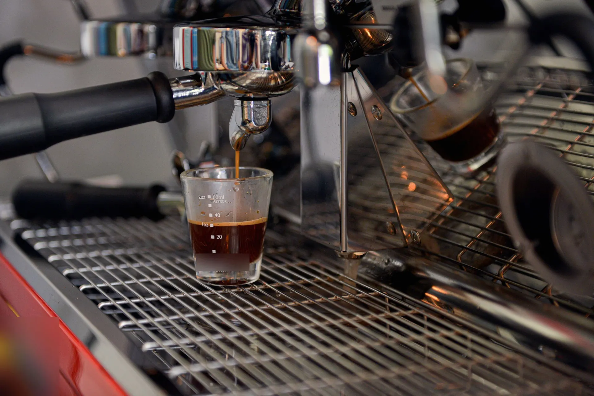 Ev harmanımızdan akan çift shot espresso